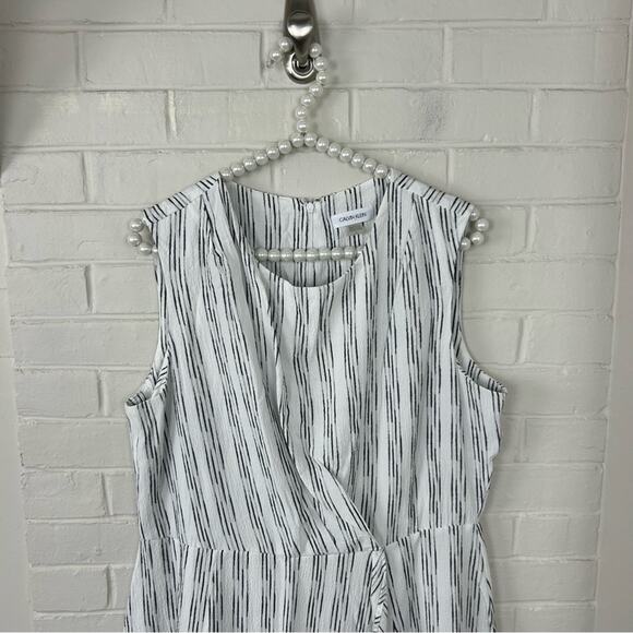 Calvin Klein White & Black Striped Drape Twist Front Dress Size 12 - Picture 4 of 11